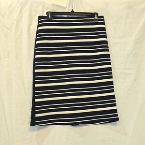 Avenue - Black & White Stripped Pencil Skirt - (M/L)
